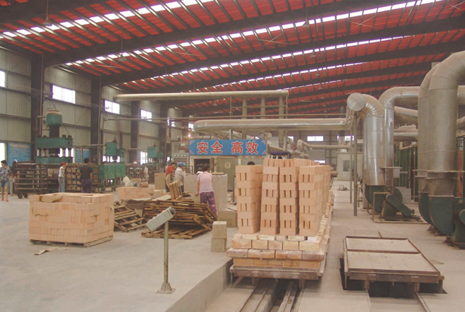 揭秘：耐火磚攪拌機憑借其獨特的攪拌工藝是如何應對物料的高勻質混合需求的